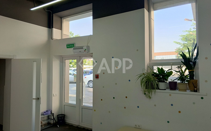 Сдаю 1 этаж 1 линия, 157 м² с ремонтом фото