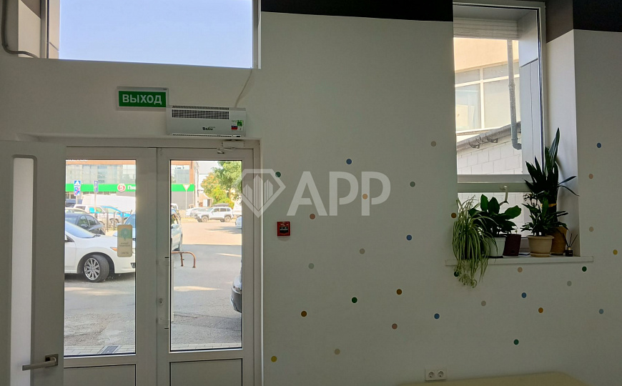 Сдаю 1 этаж 1 линия, 157 м² с ремонтом фото