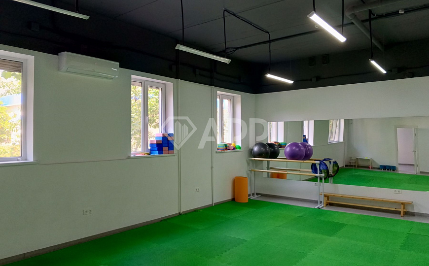 Сдаю 1 этаж 1 линия, 157 м² с ремонтом фото