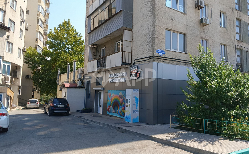 Сдаю 1 этаж 1 линия, 157 м² с ремонтом фото