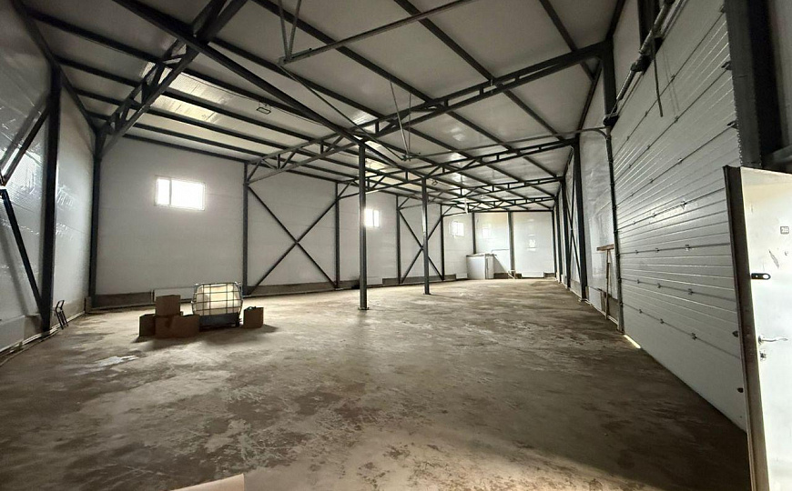 Склад 460 м² фото