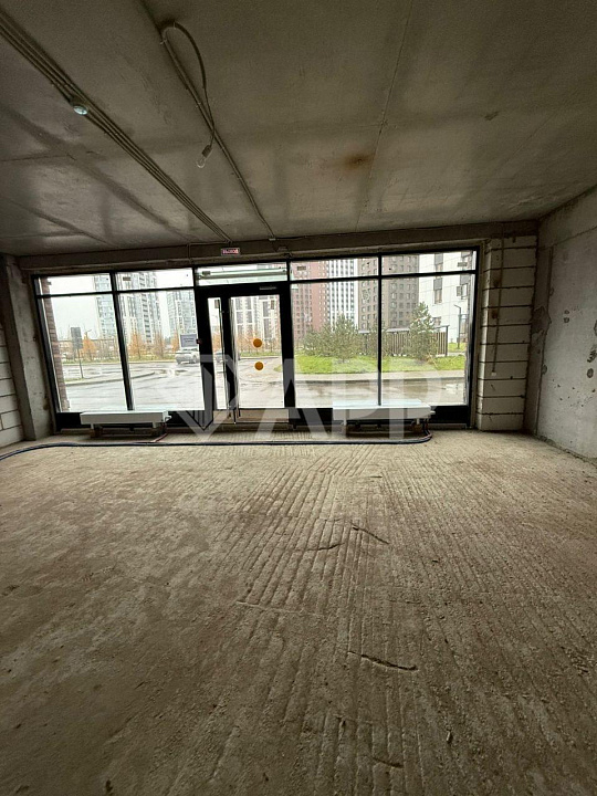 Помещение около продуктового магазина, 54м² фото