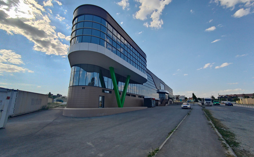 Сдаю Торговый центр, до 5000 м² фото