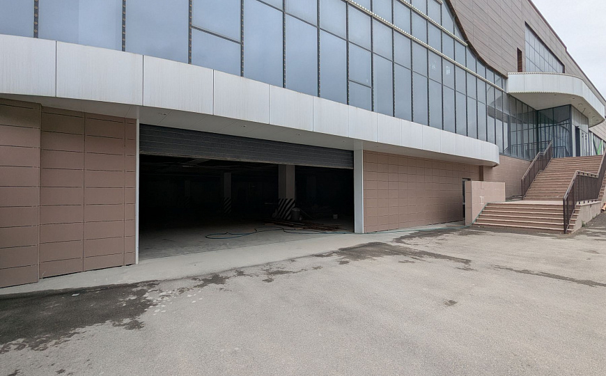 Сдаю Торговый центр, до 5000 м² фото