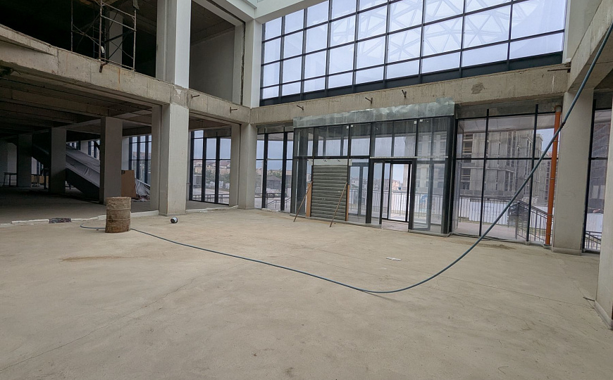 Сдаю Торговый центр, до 5000 м² фото