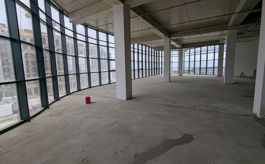 Сдаю Торговый центр, до 5000 м² фото