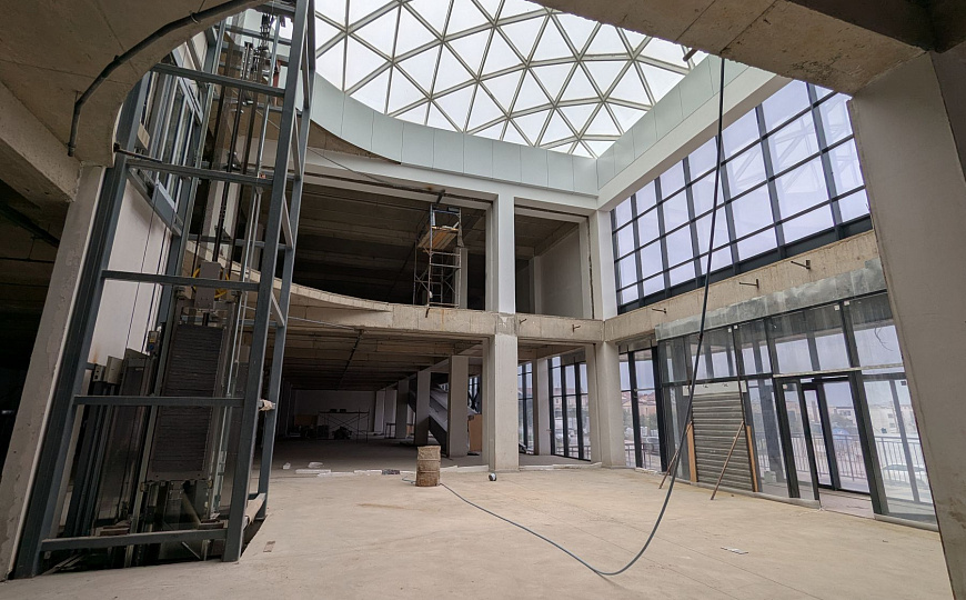 Сдаю Торговый центр, до 5000 м² фото