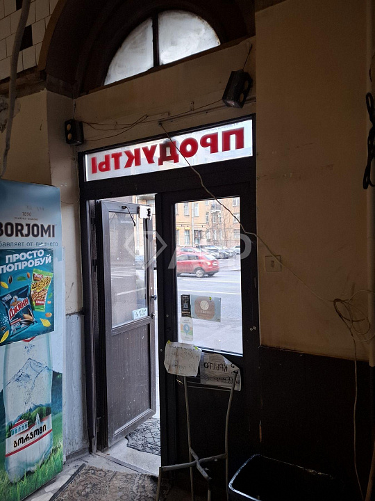 Сдаётся помещение 201 кв.м под магазин/кафе/ресторан/аптека, фото