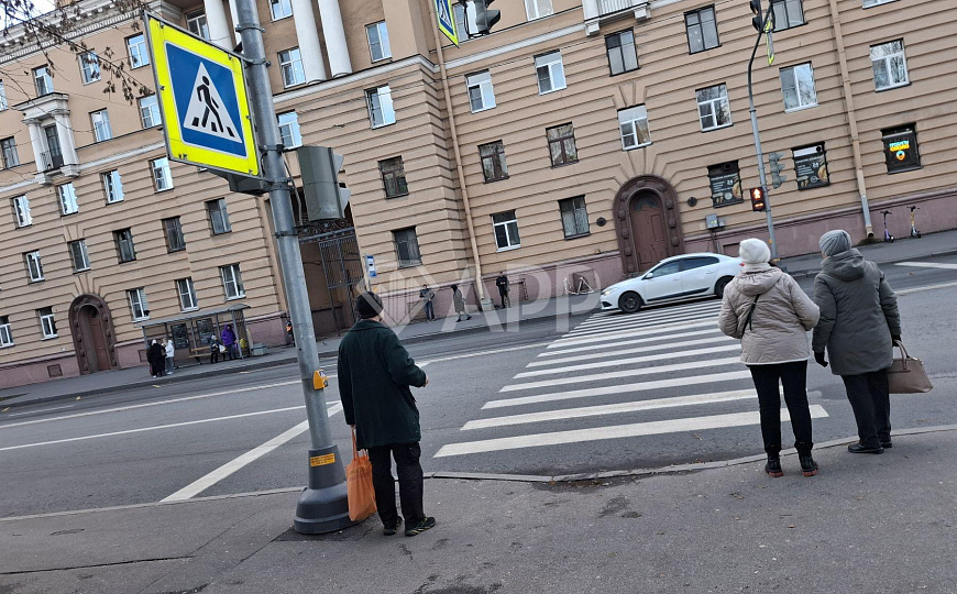 Сдаётся помещение 201 кв.м под магазин/кафе/ресторан/аптека, фото