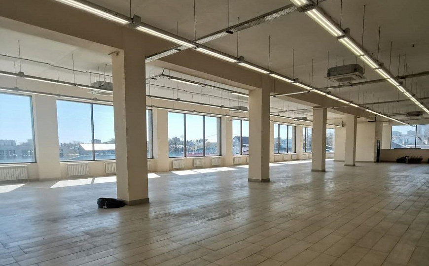  Отдельно стоящее здание 729м2 с пешеходным трафиком на первой линии фото