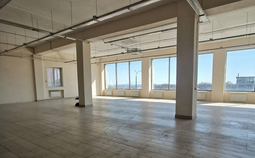  Отдельно стоящее здание 729м2 с пешеходным трафиком на первой линии фото