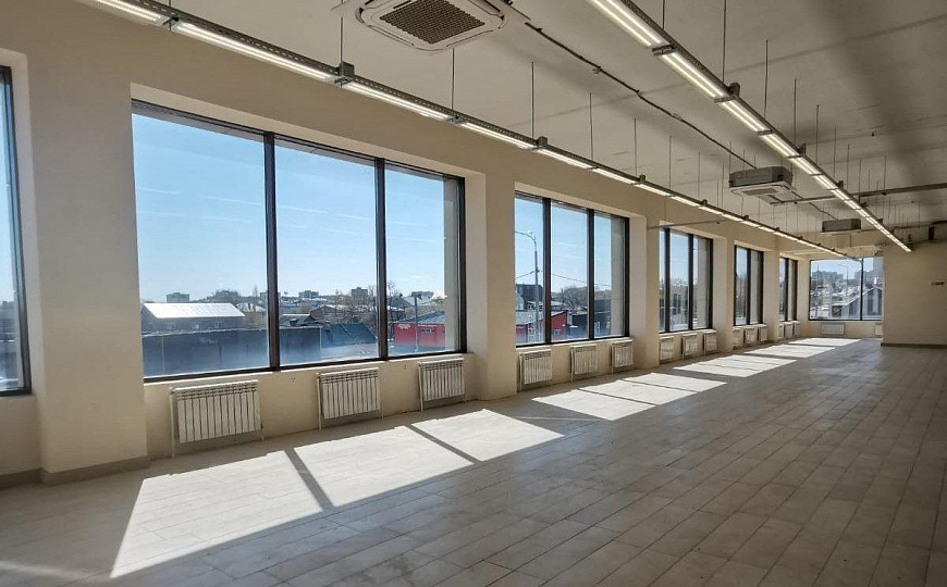  Отдельно стоящее здание 729м2 с пешеходным трафиком на первой линии фото