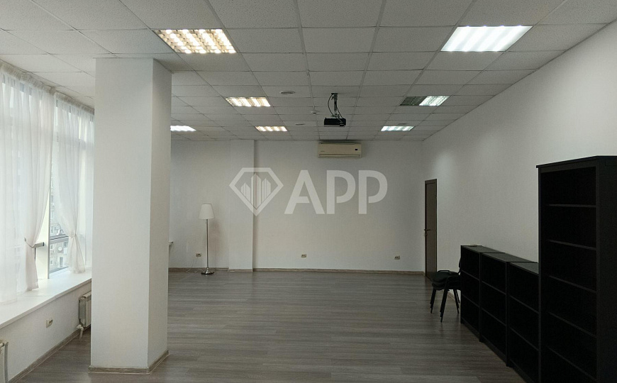 Сдаю офисное помещение в центре от 33 до 72.4 м² фото