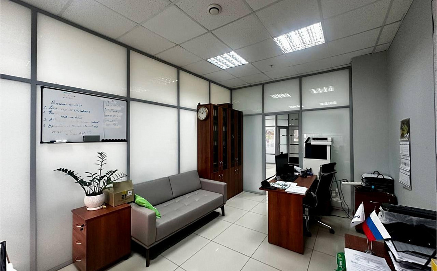 Аренда 95 м2 в БэлПлазе с видом на Волгу фото