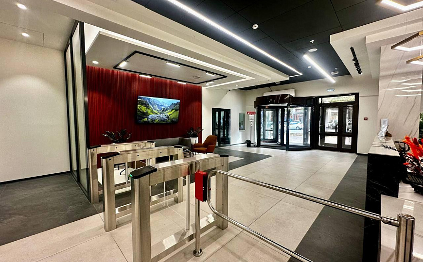 Аренда 95 м2 в БэлПлазе с видом на Волгу фото