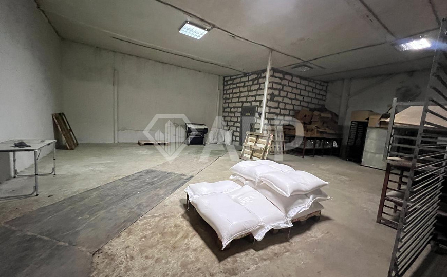 Продам производственное помещение, 700 м² фото
