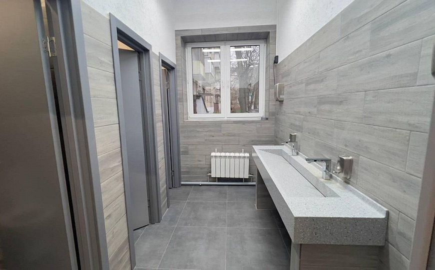 Сдам отдельно стоящее здание,1150м2 фото