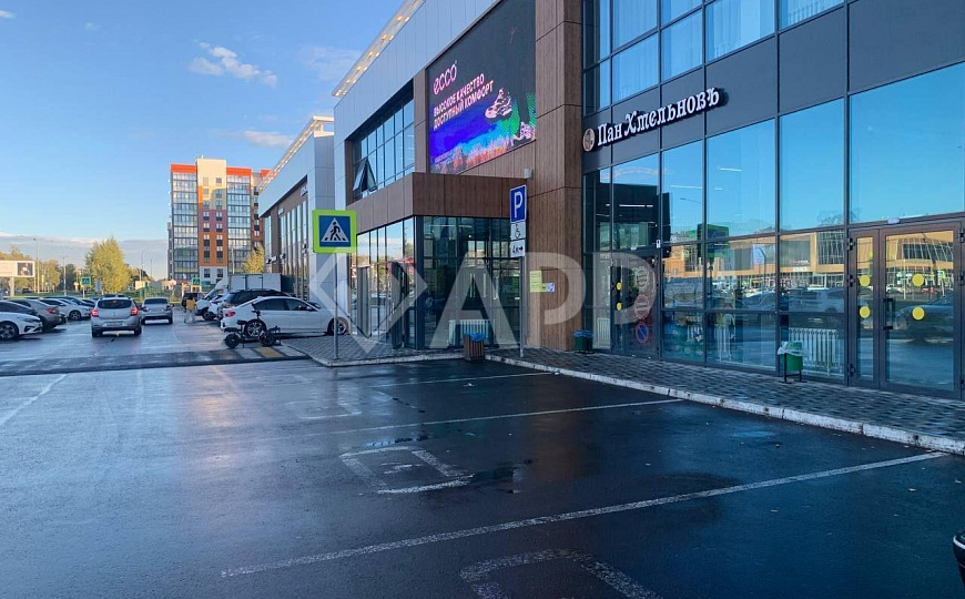Аренда помещения 1 этаж в ТЦ Парус фото