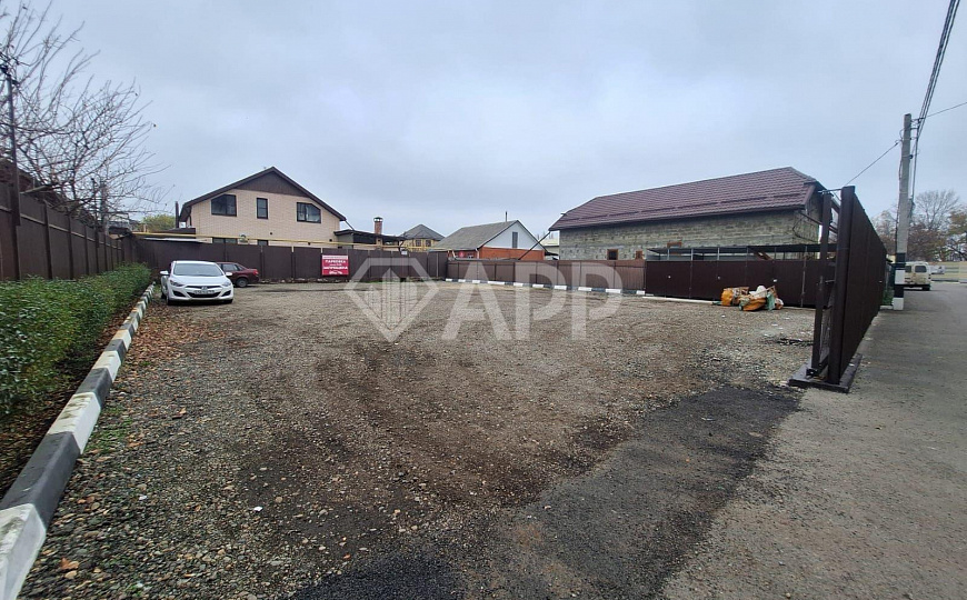 Продам помещение свободного назначения площадью 4520 м² и земельный участок 29,3 сотки фото