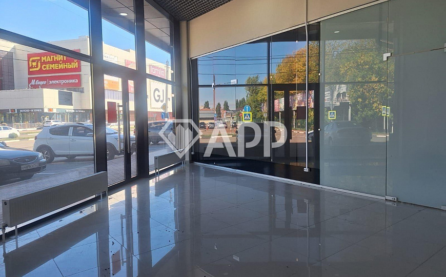 Продам помещение свободного назначения площадью 4520 м² и земельный участок 29,3 сотки фото