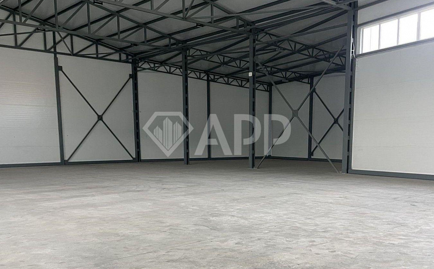 Сдаю складское помещение, 695 м² фото