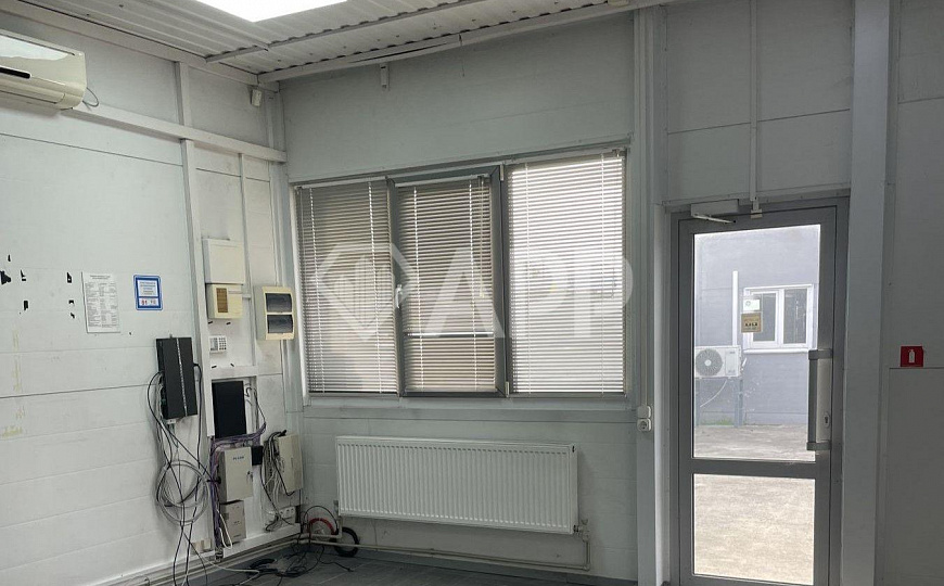 Сдаю складское помещение, 695 м² фото