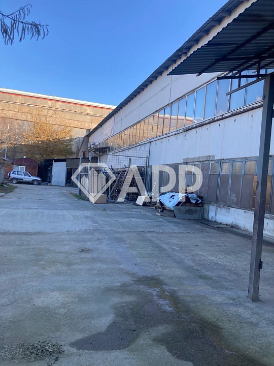 Продам производственное помещение, 1 100 м² фото