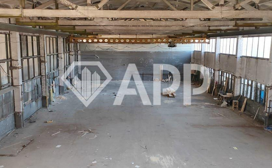 Продам производственное помещение, 1 100 м² фото