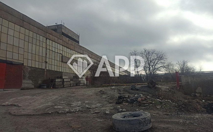 Продам производственное помещение, 1 100 м² фото