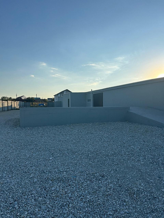 Сдаю складское помещение 1600 м2 фото