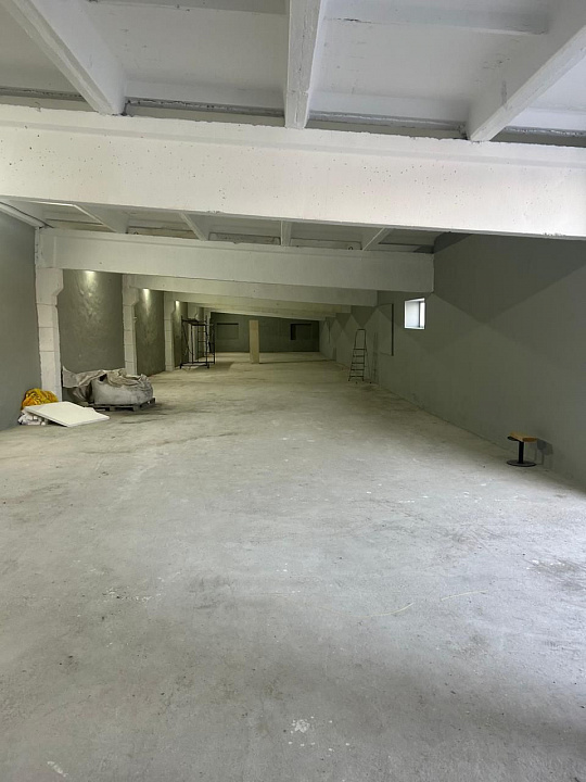 Сдаю складское помещение 1600 м2 фото