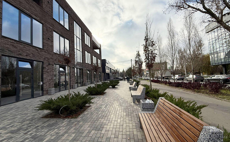 Высокий трафик/Фасад/Торговое помещение/Помещение свободного назначения 65м2 фото