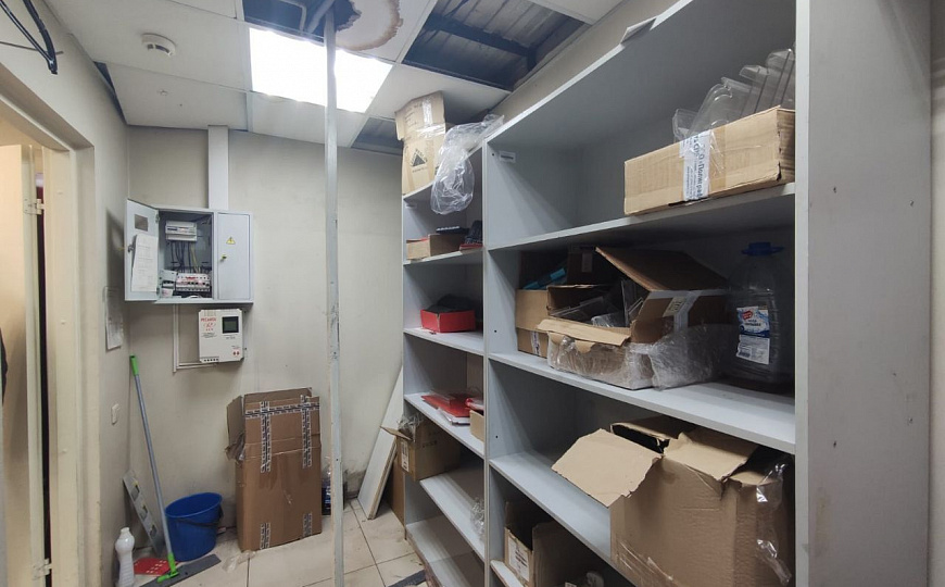 Помещение в проходном месте фото