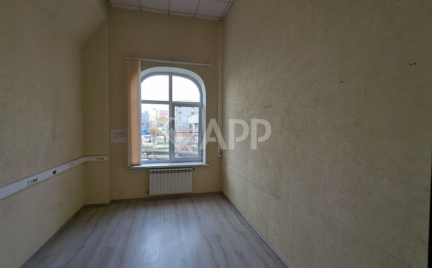 Продаю здание 310 м² у порта офис фото