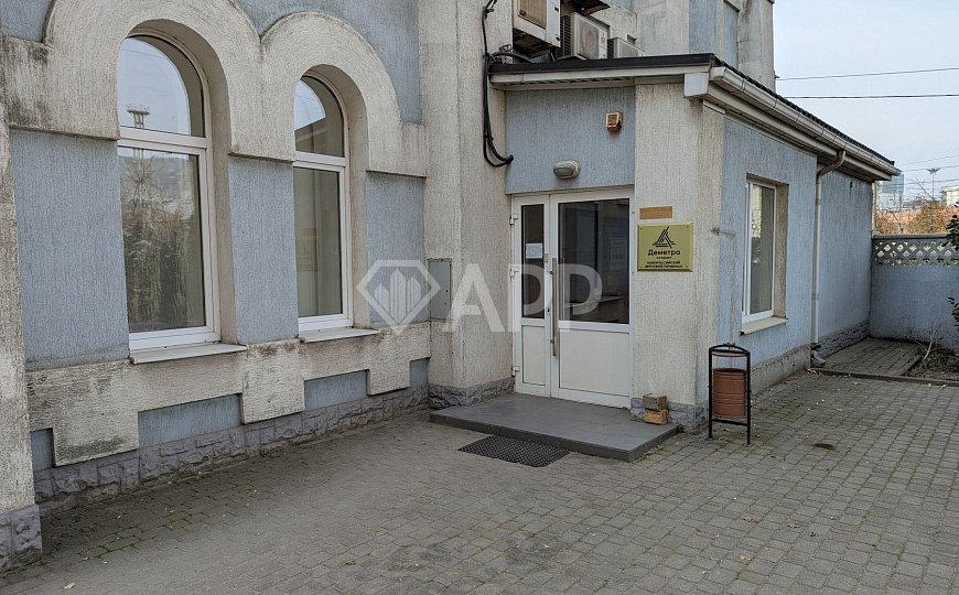 Продаю здание 310 м² у порта офис фото