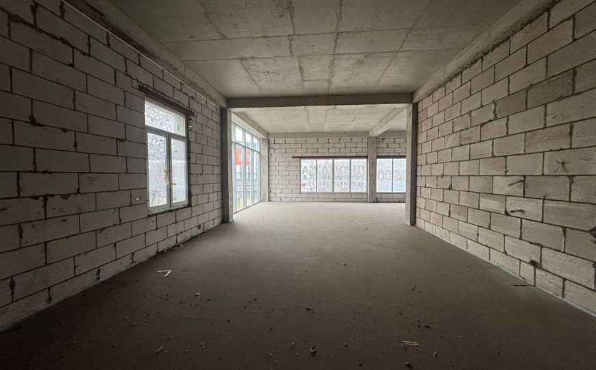 Продам 2-х этажное,отдельно стоящее здание,1 527 м² фото