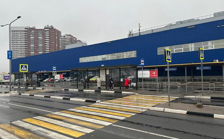 Складские и торговые площади от 3000 м.кв. в ТЦ МЕГА Химки фото