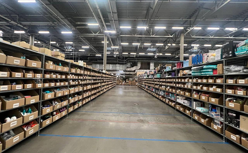 Складские и торговые площади от 3000 м.кв. в ТЦ МЕГА Химки фото