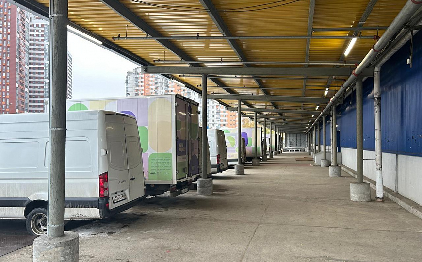 Складские и торговые площади от 3000 м.кв. в ТЦ МЕГА Химки фото