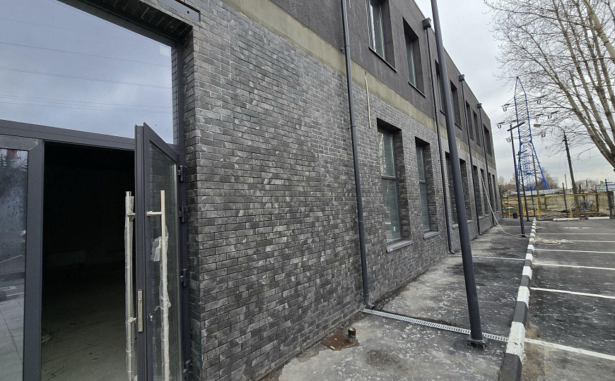 Новое торговое помещение, 335 м². фото