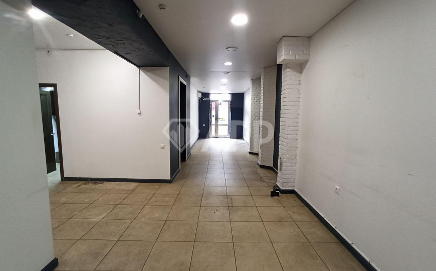 Сдаю 1 этаж 1 линия с ремонтом, 58 м² трафик фото