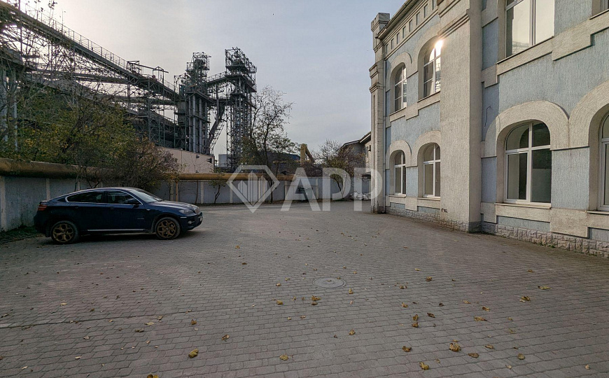 Сдаю офисное помещение, 168 м² фото