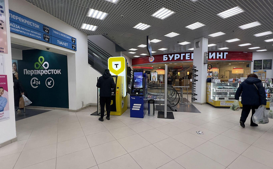 Помещение в крупном ТЦ от 300-2000м2 фото