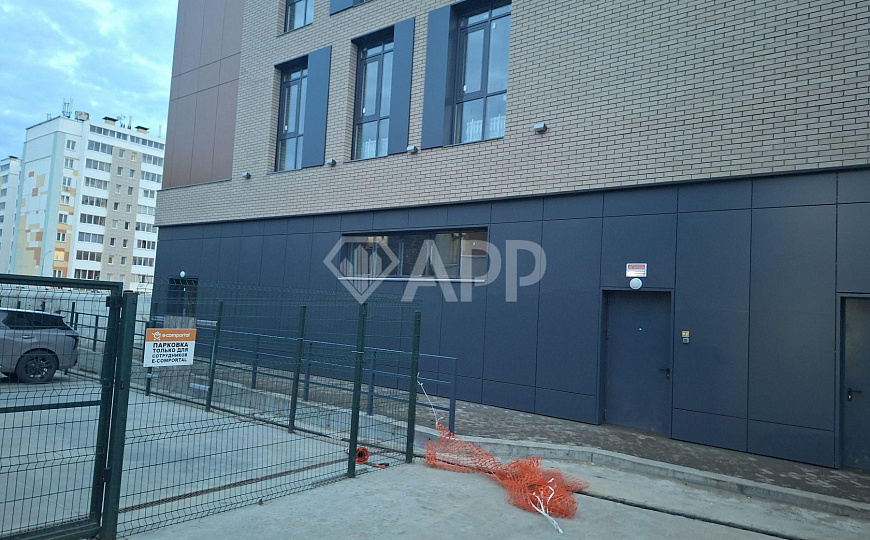 Сдам помещение в новом бизнес центре, 500 м² фото