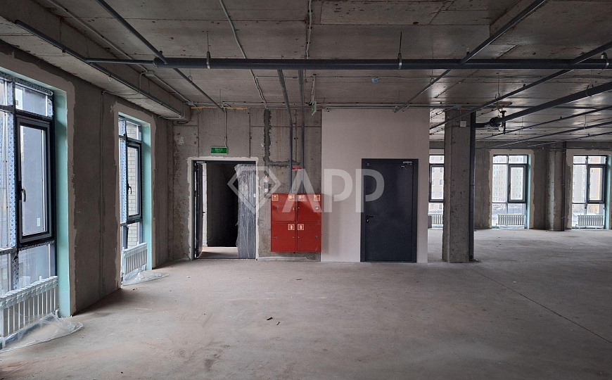Сдам помещение в новом бизнес центре, 500 м² фото
