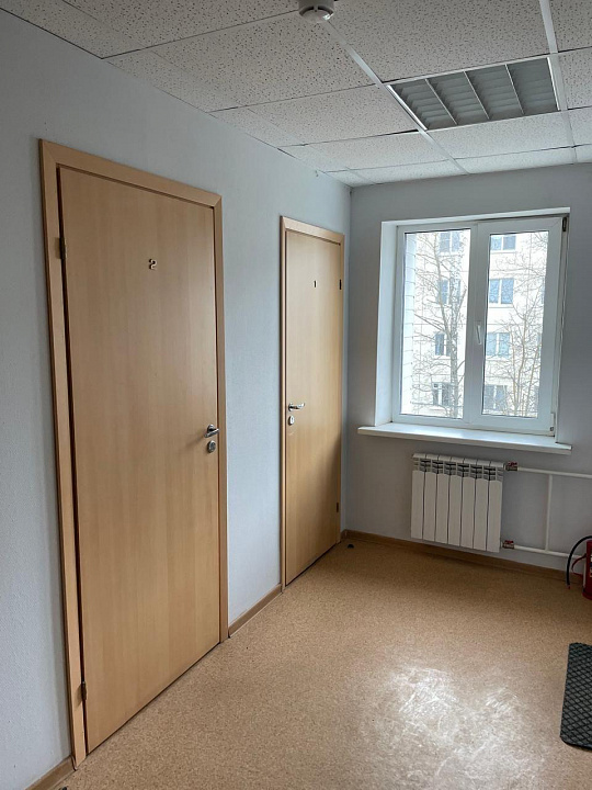 Сдам офисное помещение, 12,4 м² фото
