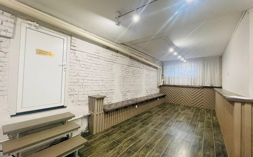 Продам помещение на 1 линии в центральной части города фото