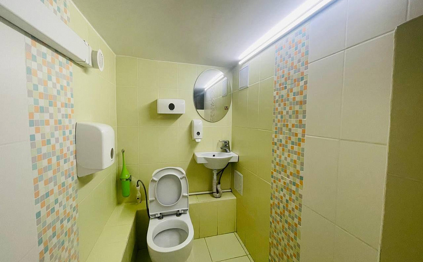 Продам помещение на 1 линии в центральной части города фото