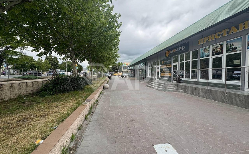 Сдаю торговое помещение, 80 м² фото