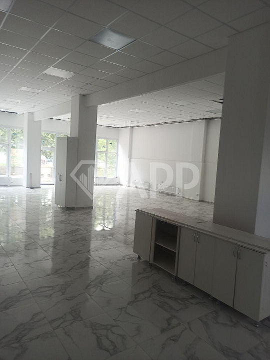 Сдаю торговое помещение, 80 м² фото